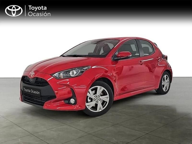 Usado Toyota Yaris Active 116 CV (85 kW) 2024 Azul Utilitario
