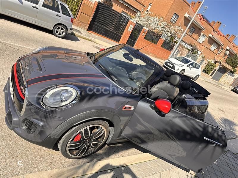 Usado Mini John Cooper Works Cabriolet 231 CV (169 kW) 2018 Gris / plata Descapotable