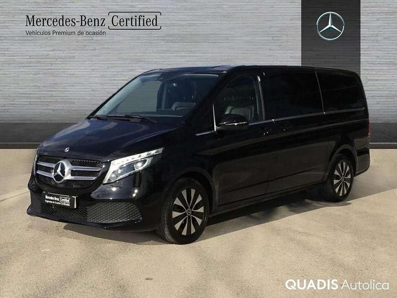 Negro Usado 2022 Mercedes V220 Avantgarde Monovolumen | 54.975 € (Un poco caro) - Imagen 1/4