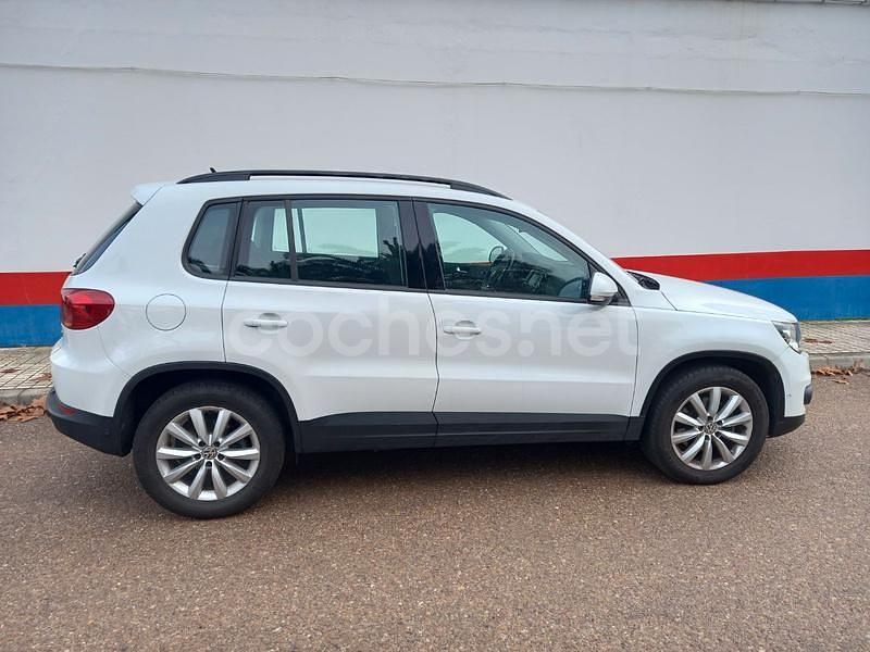 Blanco Usado 2015 VW Tiguan SUV | 14.000 € (Precio justo) - Imagen 1/4
