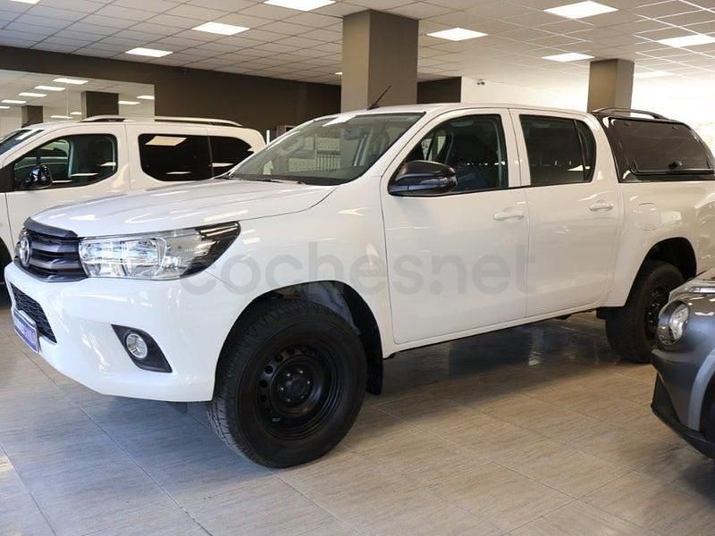 Usado Toyota HiLux Plus 150 CV (110 kW) 2020 Blanco Pickup/Camioneta