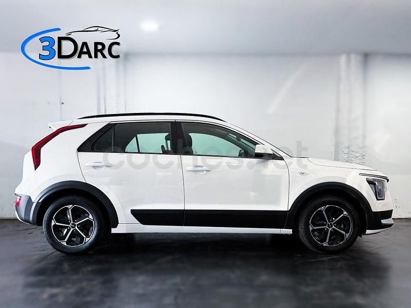 Usado Kia Niro 141 CV (103 kW) 2022 Blanco SUV