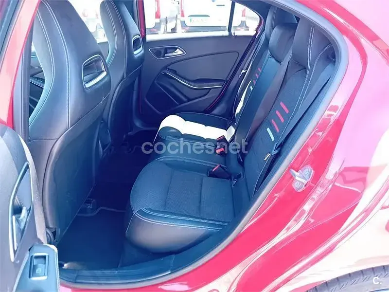 Usado Mercedes A200 136 CV (100 kW) 2018 Rojo Berlina