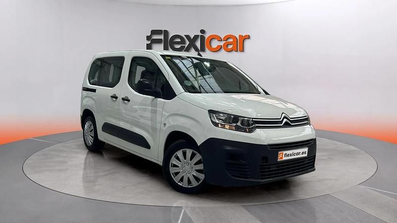 Usado Citroën Berlingo Feel 102 CV (75 kW) 2020 Blanco Monovolumen