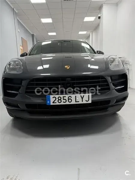 Usado Porsche Macan 245 CV (180 kW) 2022 Gris / plata SUV