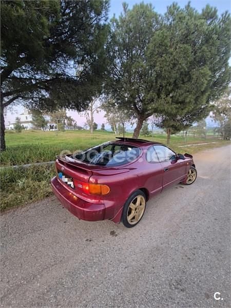 Usado Toyota Celica 125 CV (91 kW) 1992 Granate Berlina