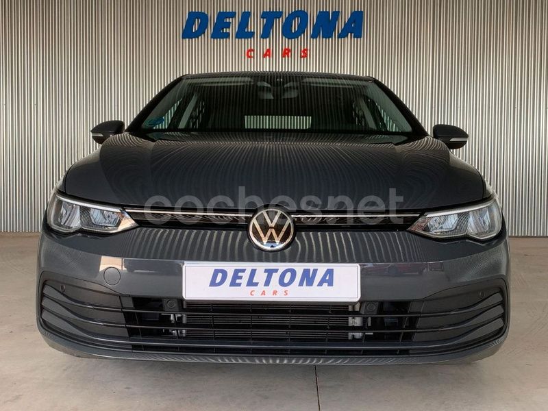 Negro Usado 2021 VW Golf VIII Life Berlina | 19.990 € (Super precio) - Imagen 1/4