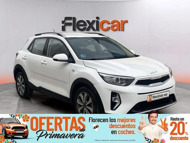 Usado Kia Stonic 100 CV (73 kW) 2023 Blanco SUV