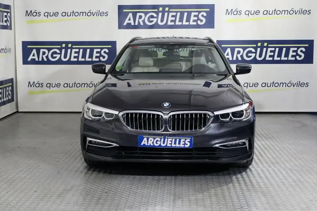 Usado BMW 530 Luxury Line 252 CV (185 kW) 2019 Gris Familiar