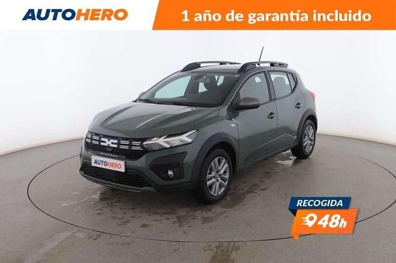 Gris Usado 2023 Dacia Sandero Expression Utilitario | 15.142 € (Precio justo) - Imagen 1/3