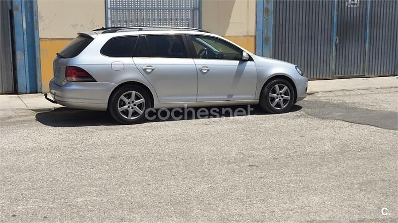 Gris / plata Usado 2013 VW Golf VII Sport Familiar | 7000 € (Buen precio) - Imagen 1/4