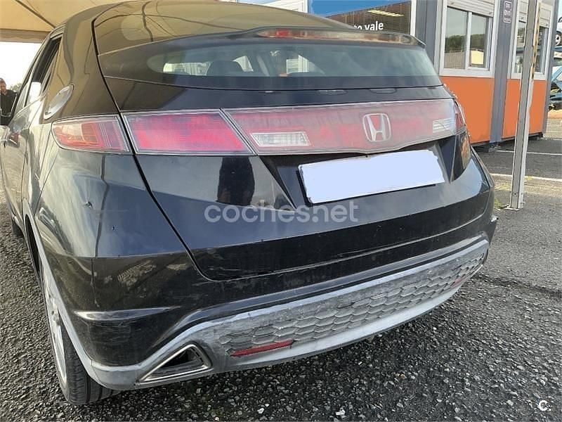 Usado Honda Civic Sport 140 CV (102 kW) 2008 Negro Berlina