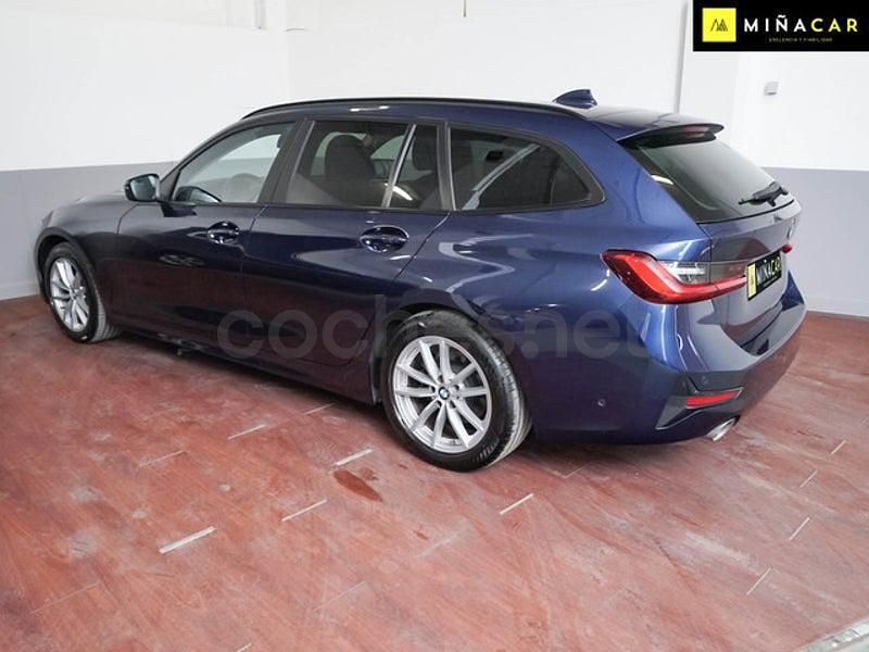 Usado BMW 320e 190 CV (139 kW) 2020 Azul Familiar