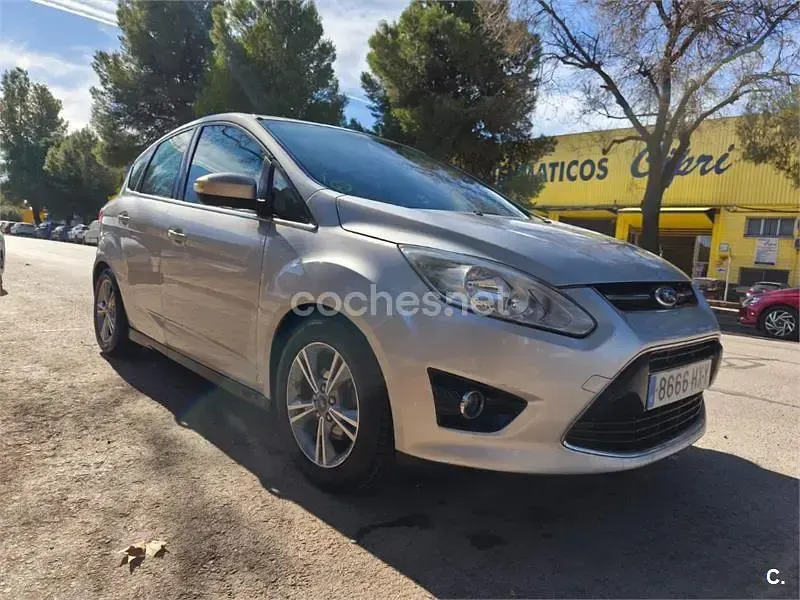Usado Ford C-MAX 115 CV (84 kW) 2014 Gris / plata Monovolumen
