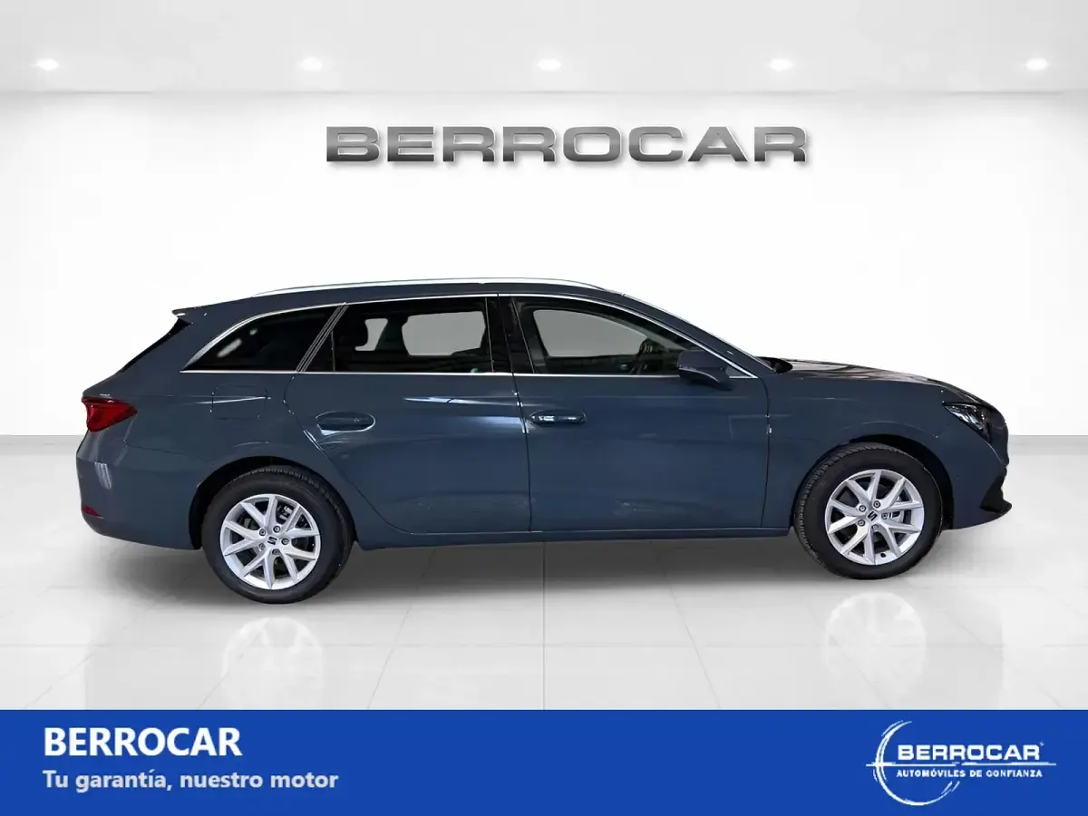 Usado Seat Leon Style 116 CV (85 kW) 2025 Gris
