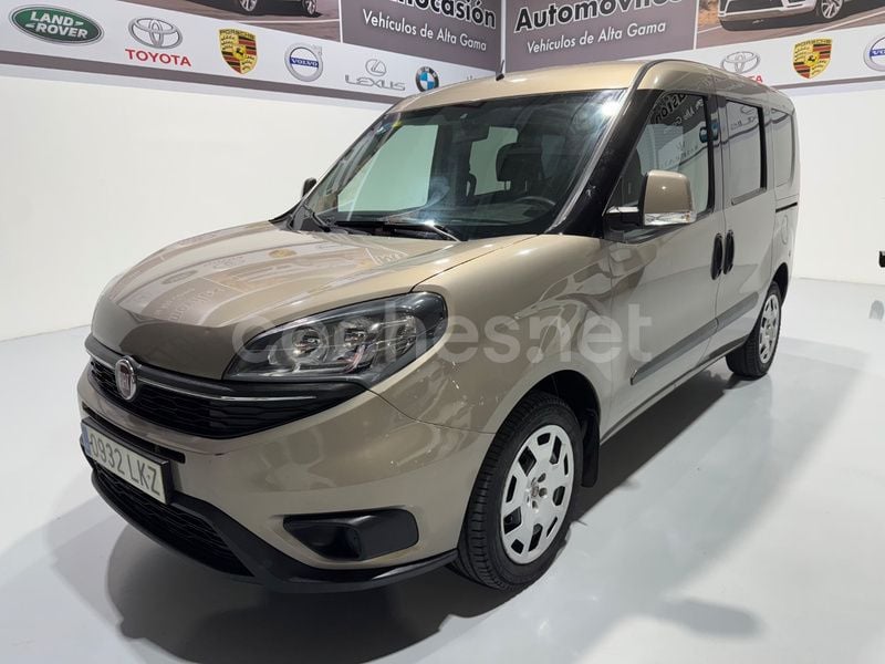 Gris / plata Usado 2020 Fiat Doblò Lounge Monovolumen | 7990 € (Caro) - Imagen 1/4