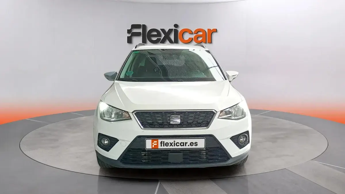 Usado Seat Arona Style 116 CV (85 kW) 2019 Blanco SUV