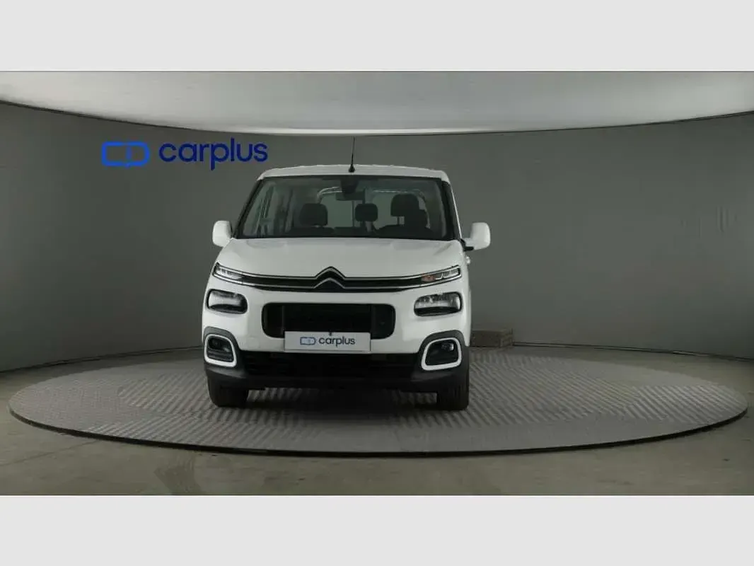 Usado Citroën Berlingo Feel 102 CV (75 kW) 2020 Blanco Monovolumen