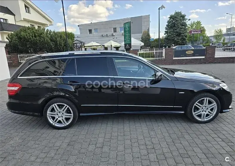 Usado Mercedes E350 Avantgarde 231 CV (169 kW) 2011 Negro Familiar
