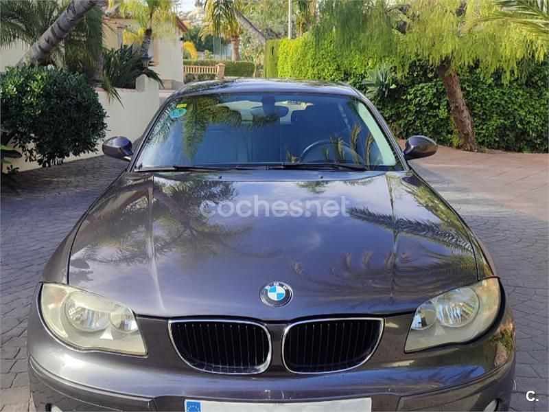 Usado BMW 116 115 CV (84 kW) 2005 Gris / plata Utilitario