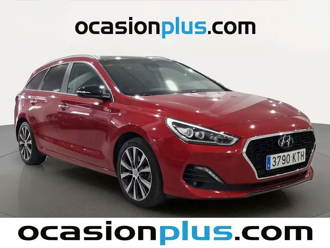 Usado Hyundai i30 Style 140 CV (102 kW) 2019 Rojo Familiar