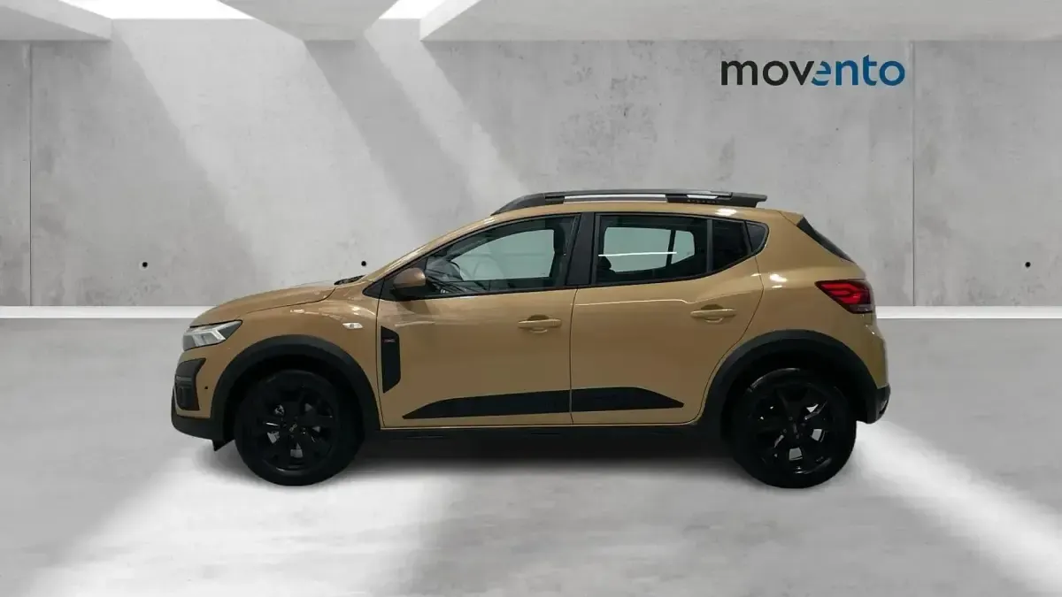 Usado Dacia Sandero Extreme 110 CV (80 kW) 2025 Verde Berlina