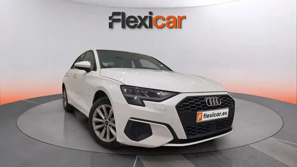 Usado Audi A3 Advanced Plus 116 CV (85 kW) 2024 Blanco Berlina