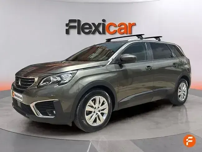 Usado Peugeot 5008 Active 130 CV (95 kW) 2018 Gris SUV