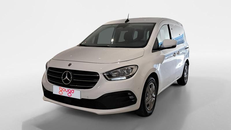 Usado Mercedes 180 116 CV (85 kW) 2023 Berlina