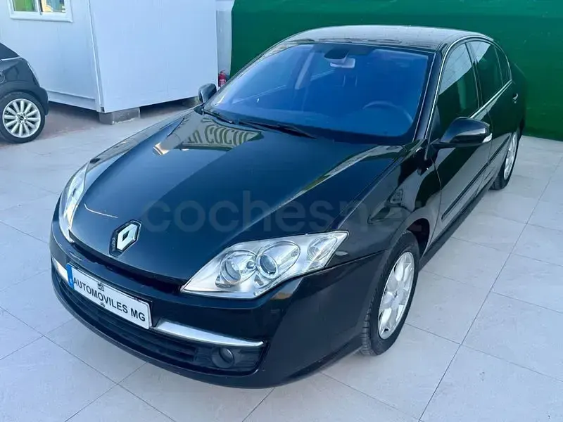 Usado Renault Laguna III Authentique 110 CV (80 kW) 2010 Negro Berlina