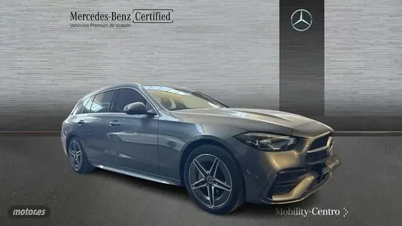 Usado Mercedes C300 312 CV (229 kW) 2025 Gris Familiar