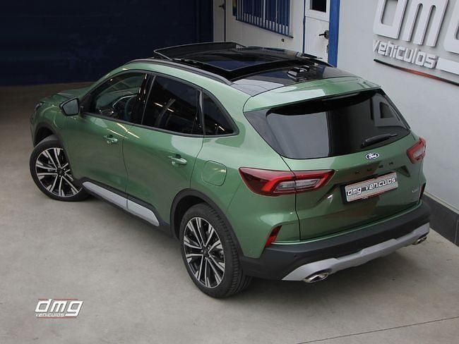 Usado Ford Kuga Active X 243 CV (178 kW) 2024 Verde SUV