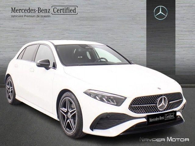 Nuevo Mercedes A200 AMG line 150 CV (110 kW) 2025 Blanco polar
