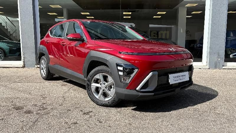 Usado Hyundai Kona 100 CV (73 kW) 2025 Rojo SUV