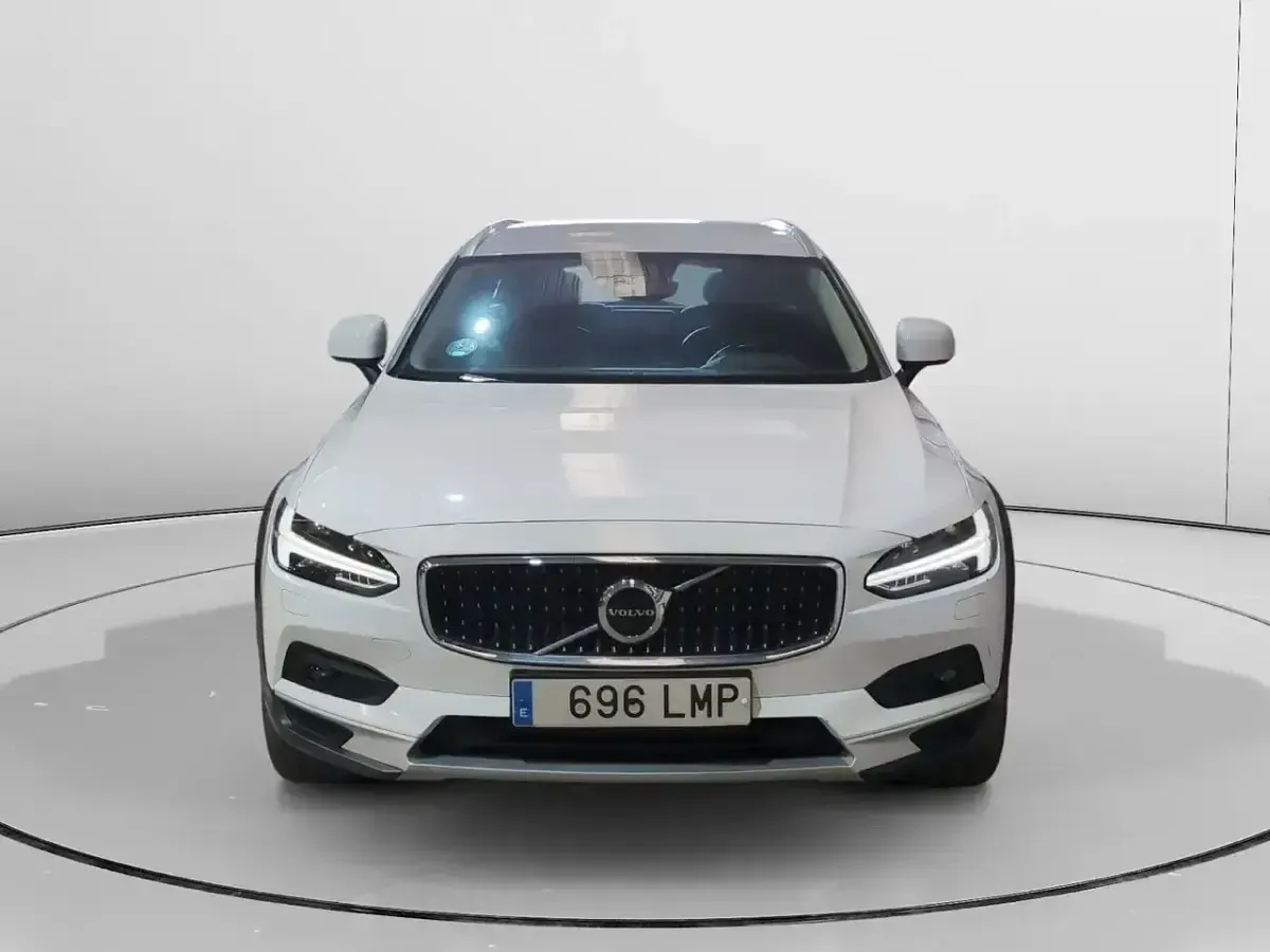 Usado Volvo V90 190 CV (139 kW) 2021 Blanco Familiar