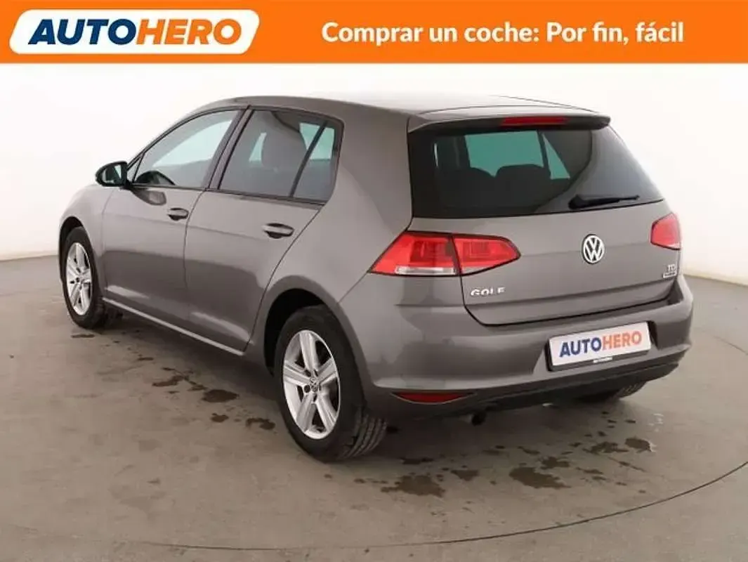 Usado VW Golf VII Advance 105 CV (77 kW) 2015 Gris Berlina