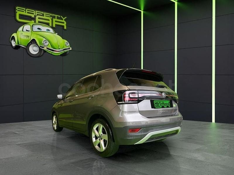 Usado VW T-Cross Sportline 110 CV (80 kW) 2021 Gris / plata SUV