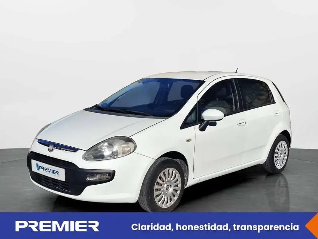 Usado Fiat Punto Active 60 CV (44 kW) 2010 Blanco Utilitario