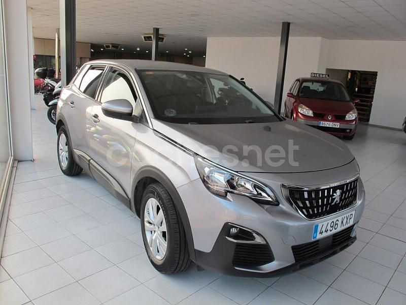 Usado Peugeot 3008 Active 130 CV (95 kW) 2016 Gris / plata SUV