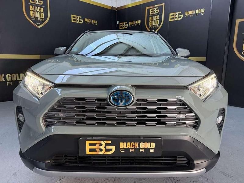 Usado Toyota RAV4 Hybrid Advance 218 CV (160 kW) 2022 Gris / plata SUV