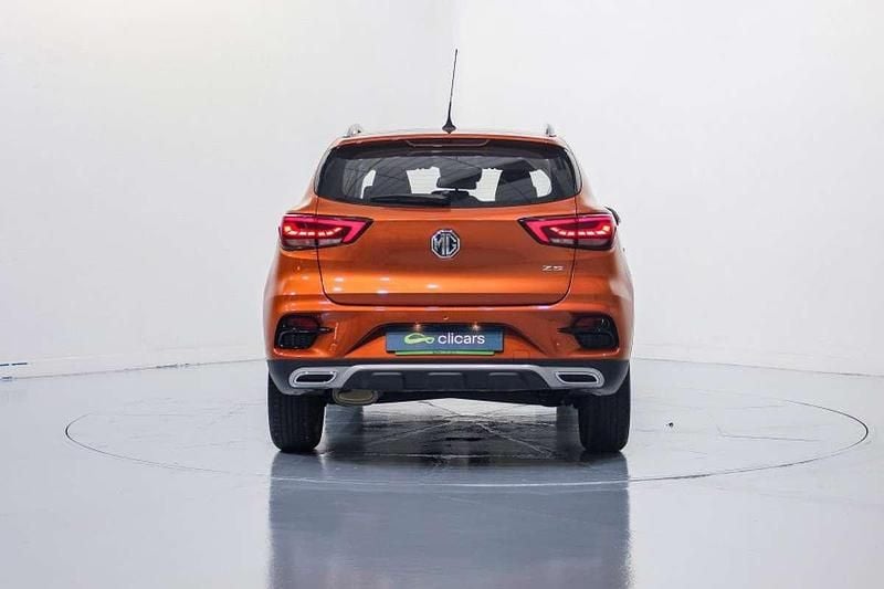 Usado MG ZS Comfort 106 CV (77 kW) 2025 Naranja SUV