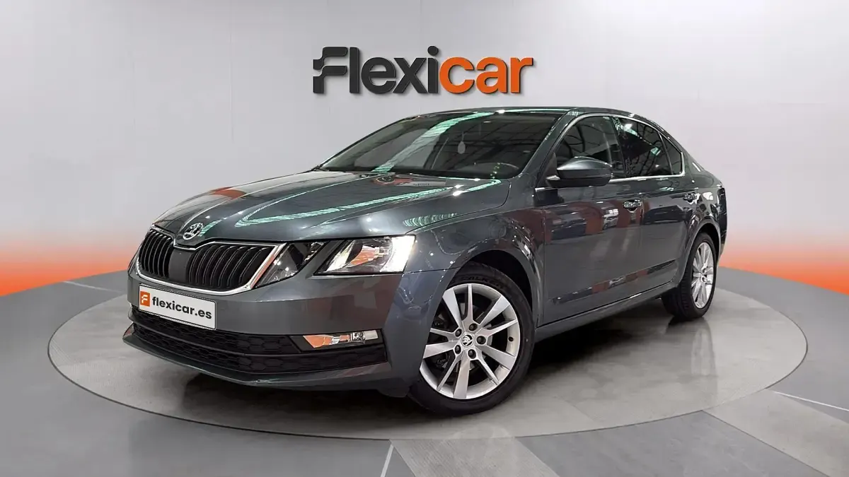 Usado Skoda Octavia Ambition 150 CV (110 kW) 2018 Gris Berlina