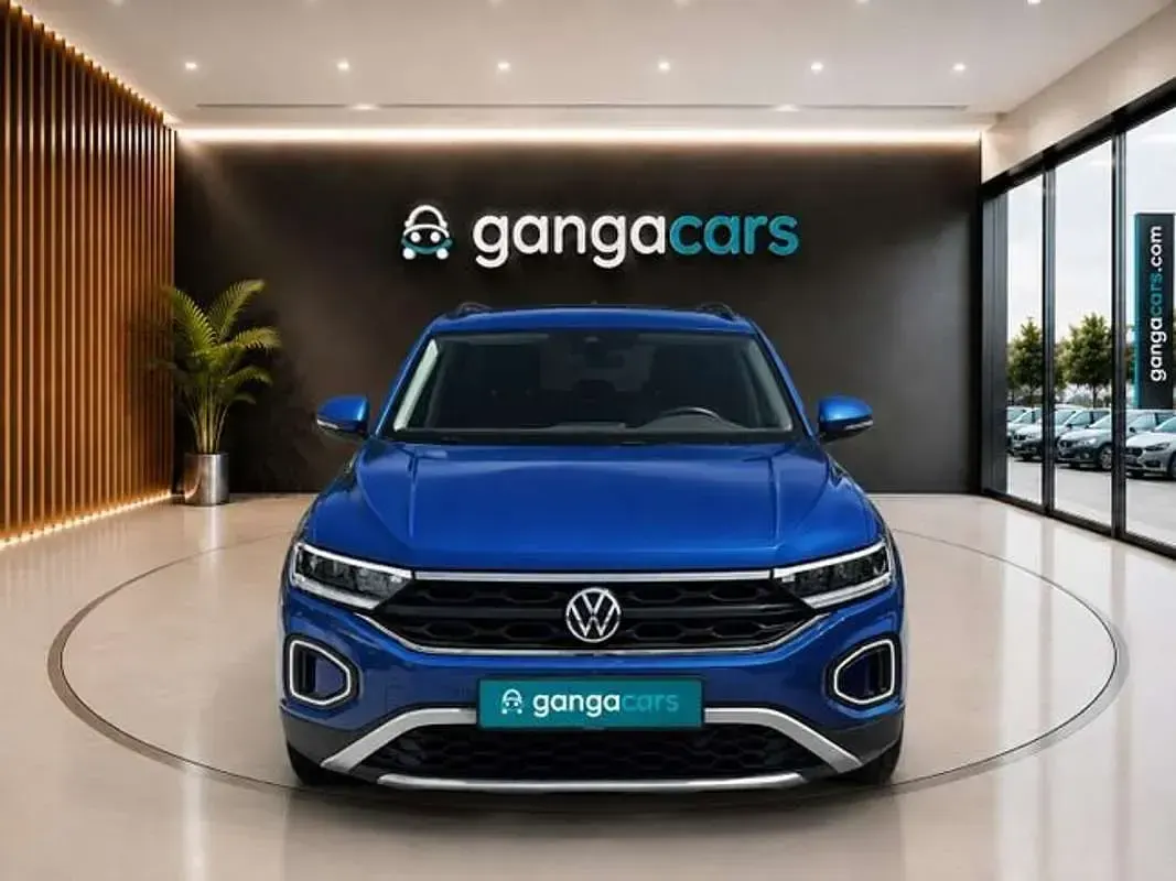 Usado VW T-Roc Life 110 CV (80 kW) 2023 Azul SUV