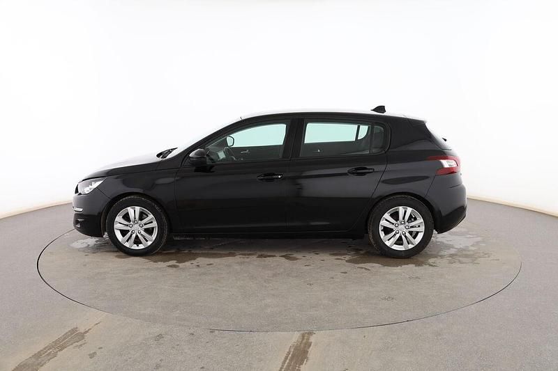 Usado Peugeot 308 Active 125 CV (91 kW) 2014 Negro Berlina
