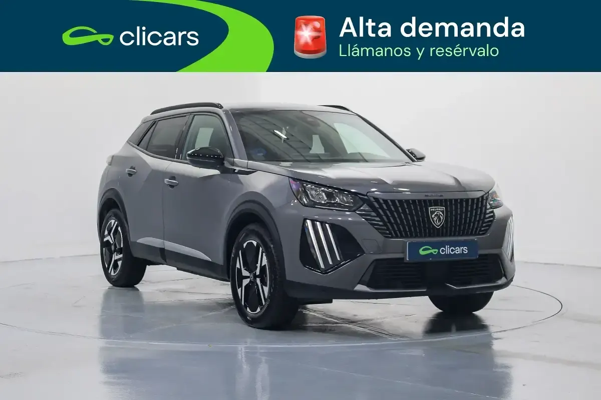 Usado Peugeot e-2008 Allure 114 kW (156 CV) 2025 Gris SUV