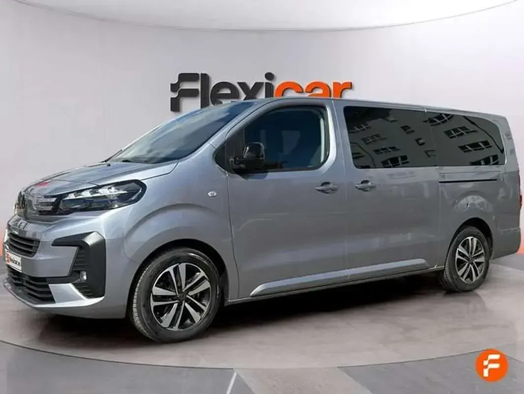 Usado Peugeot Traveller Business-Line 179 CV (131 kW) 2024 Gris Monovolumen