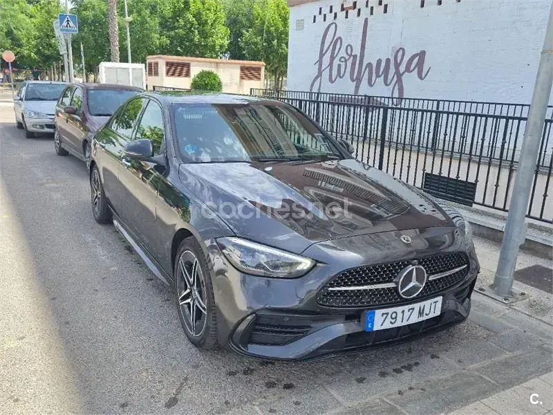 Usado Mercedes C220 200 CV (147 kW) 2023 Negro Berlina