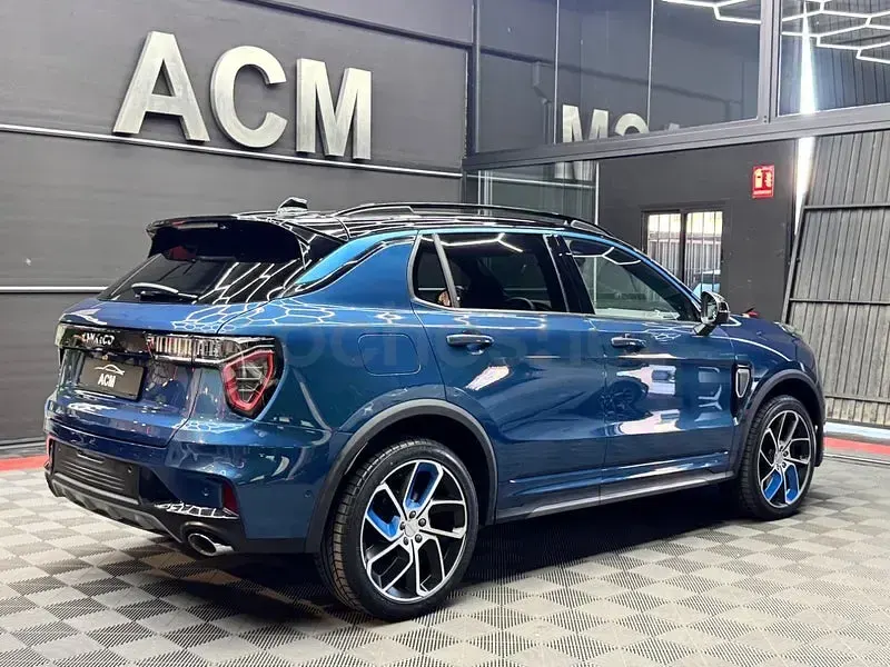 Usado Lynk & Co 01 261 CV (191 kW) 2023 Azul SUV