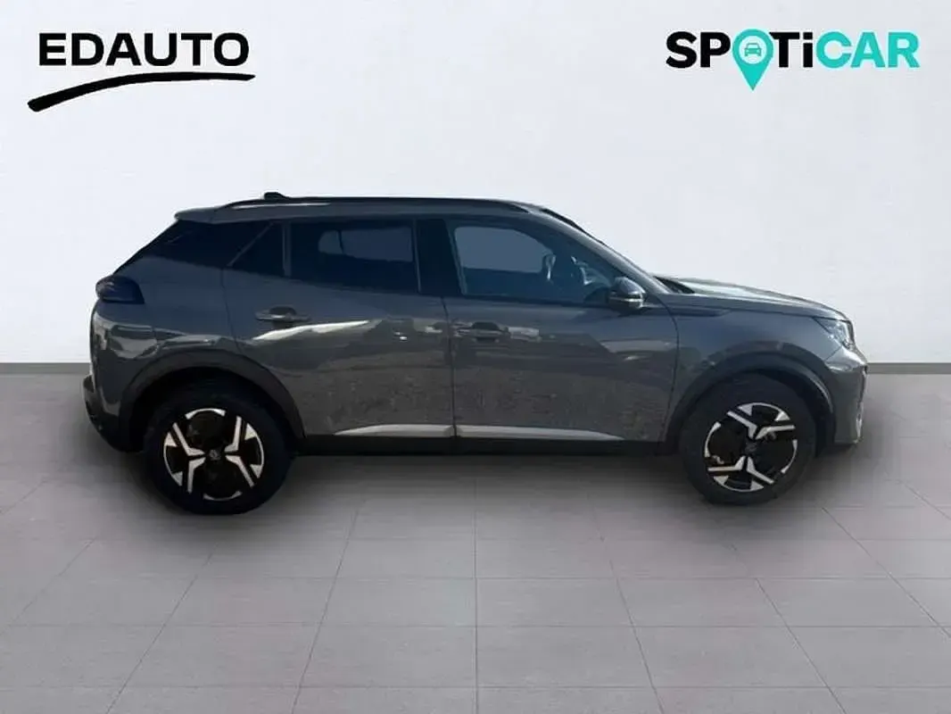 Usado Peugeot 2008 Allure 102 CV (75 kW) 2024 Gris SUV