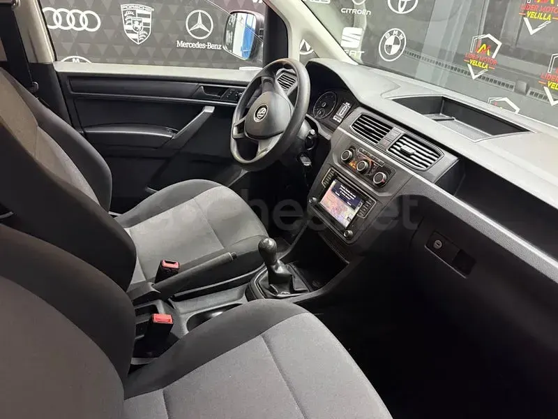 Usado VW Caddy Edition 102 CV (75 kW) 2018 Blanco Monovolumen
